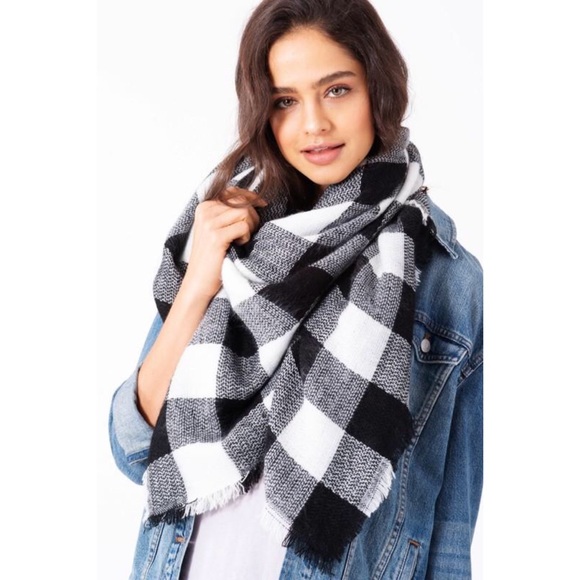 Check Blanket Scarf (Black/White Combo) - Picture 15 of 15